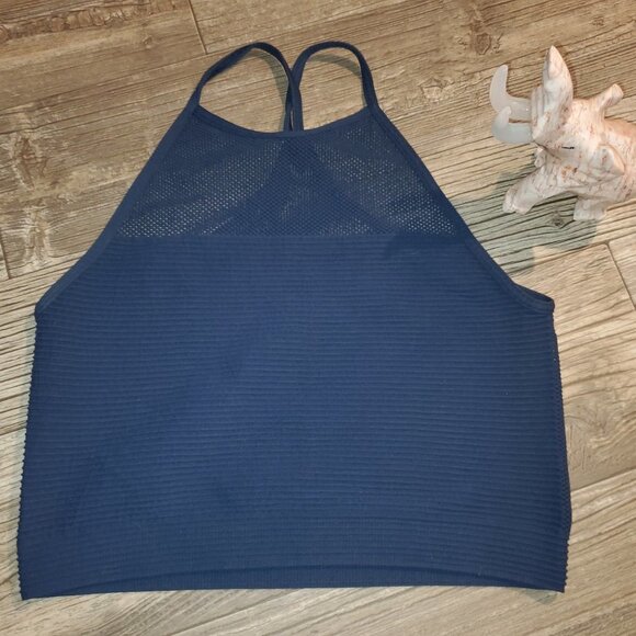 BCBG Sleek 2 Piece Outfit with Halter Top 😍 🥰 😘 - Picture 7 of 10